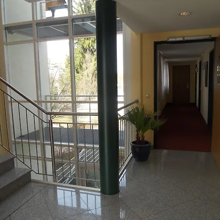 Apartments Aschheim Aparthotel 3*