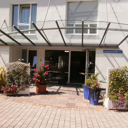 Apartments Aschheim Aparthotel 3*