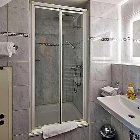 Apartments Aschheim Hotel apartamentowy 3*