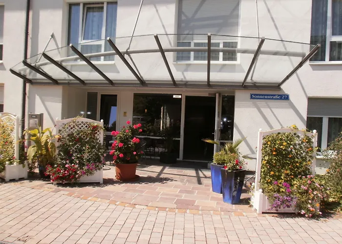 Apartments Aschheim Aparthotel 3*